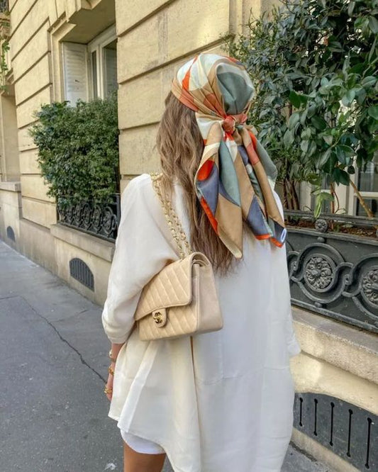 Scarf Secrets: Le must-have de la mode